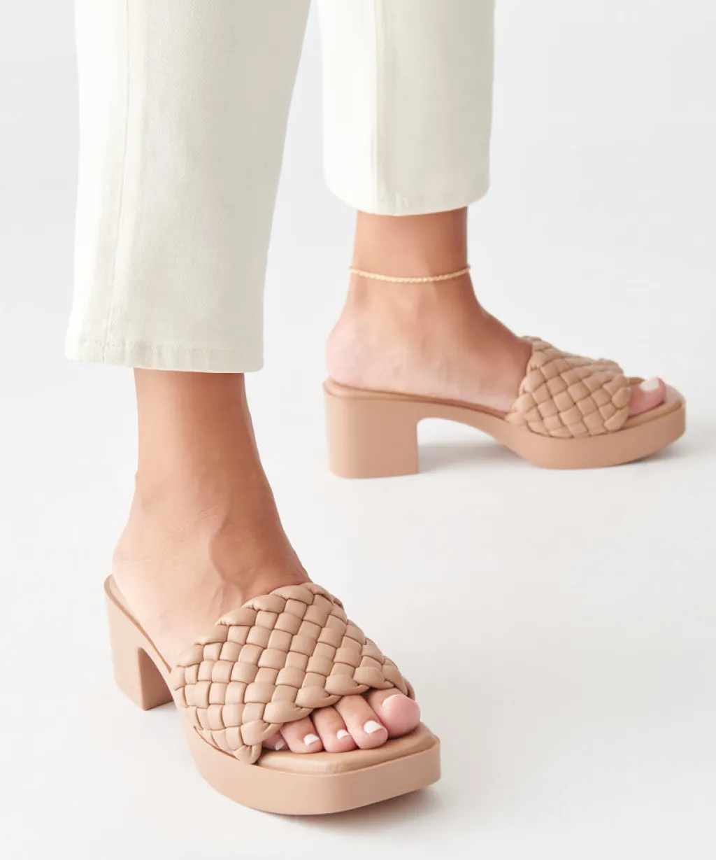 DOLCE VITA Sandals*Goldy Sandals Cafe Stella